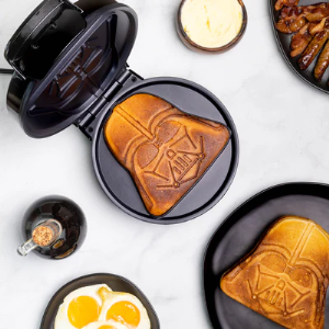 Star Wars Darth Vader Helmet Waffle Maker – Dark Side Non-Stick Breakfast Appliance
